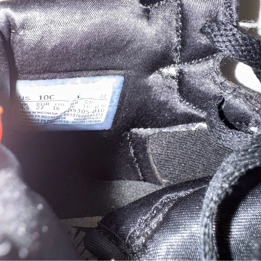 Toddler Nike Jordan 1 Retro High OG Satin Shadow Sneakers silver/black Size 10 - Picture 3 of 16